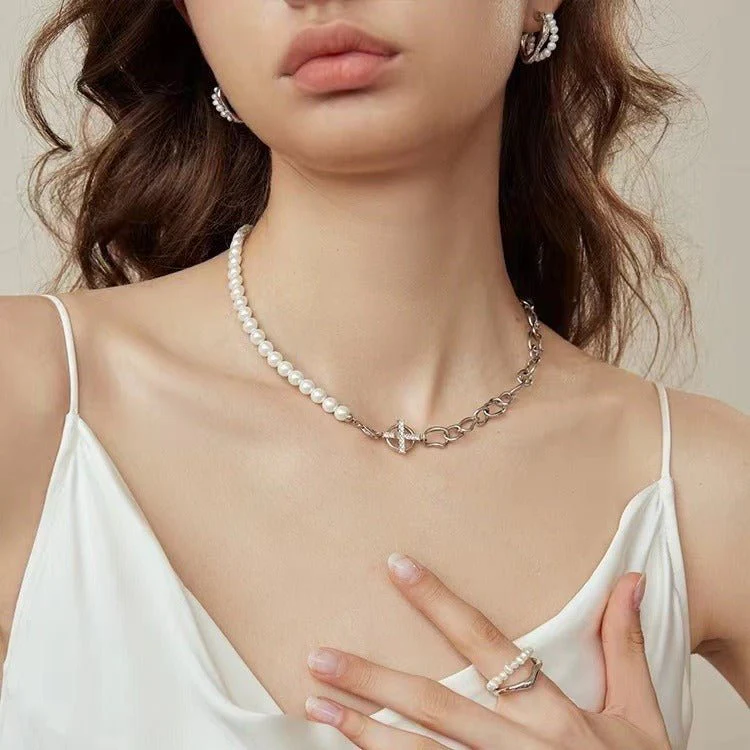 new-hoop-and-pearl-chain-stitching-necklace-for-women-679090