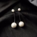 AWJ-157 Elegant Pearl Hanging Korean Earrings - Image 3